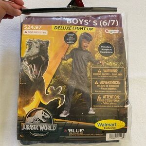 NWT Dinosaur Halloween Deluxe Light Up Costume Boys’ Size Small (6/7)